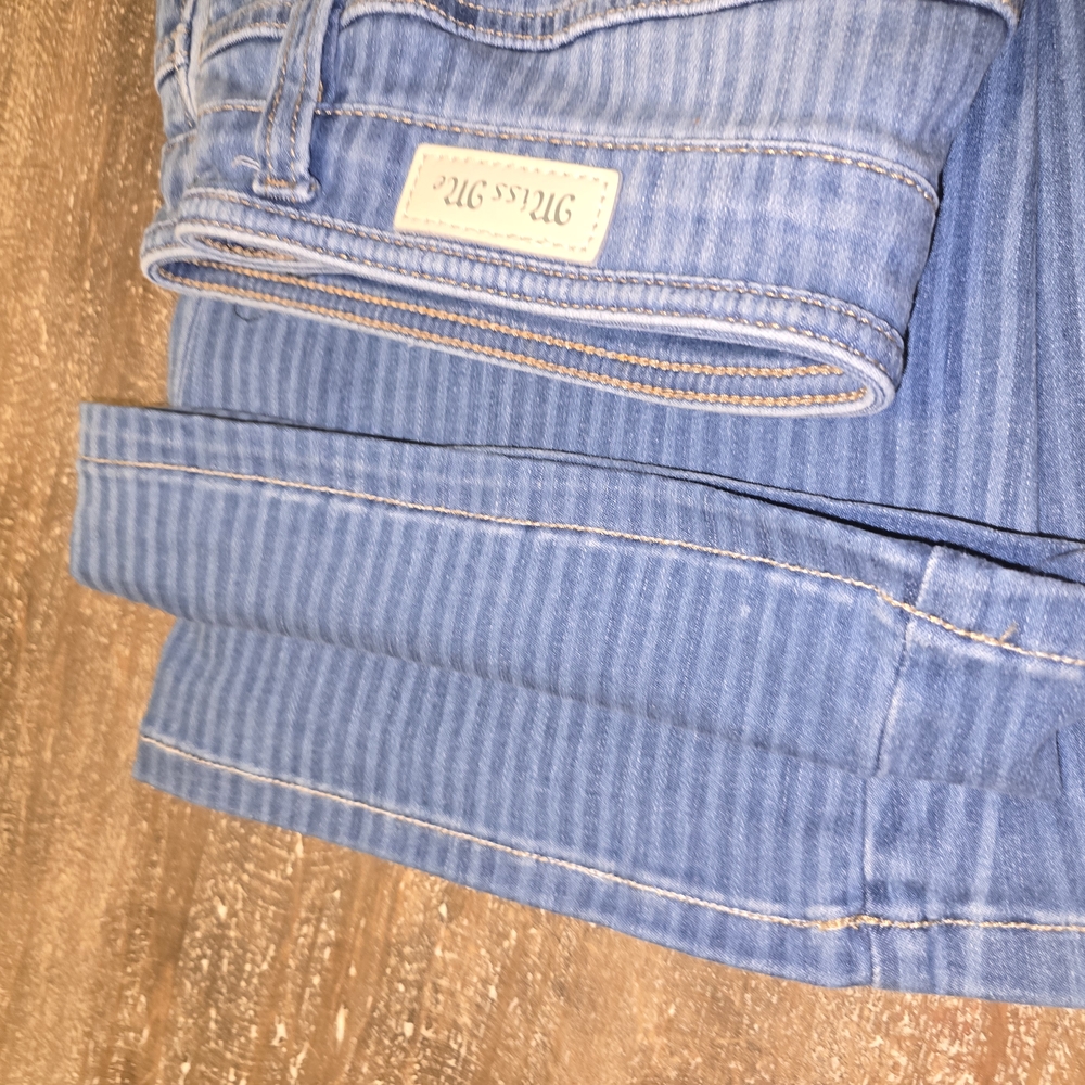 Miss Me Jeans High Rise Flare Wide Leg Pinstripe Jeans - Picture 3 of 5
